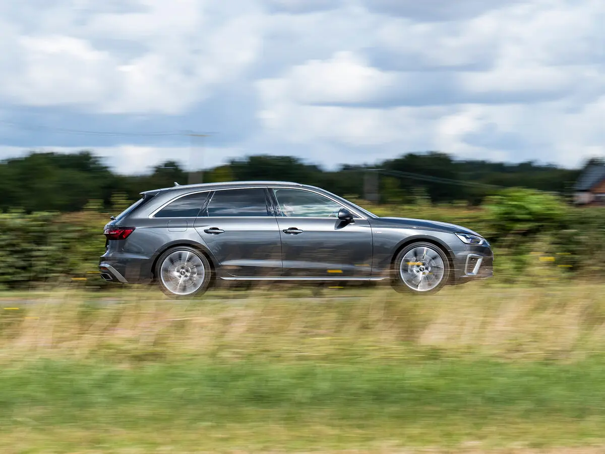 Audi A4 V (B9) Рестайлинг Универсал 5 дв. — сүрөт 2