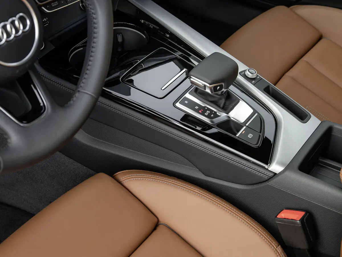 Audi A4 V (B9) Рестайлинг Универсал 5 дв. — сүрөт 12