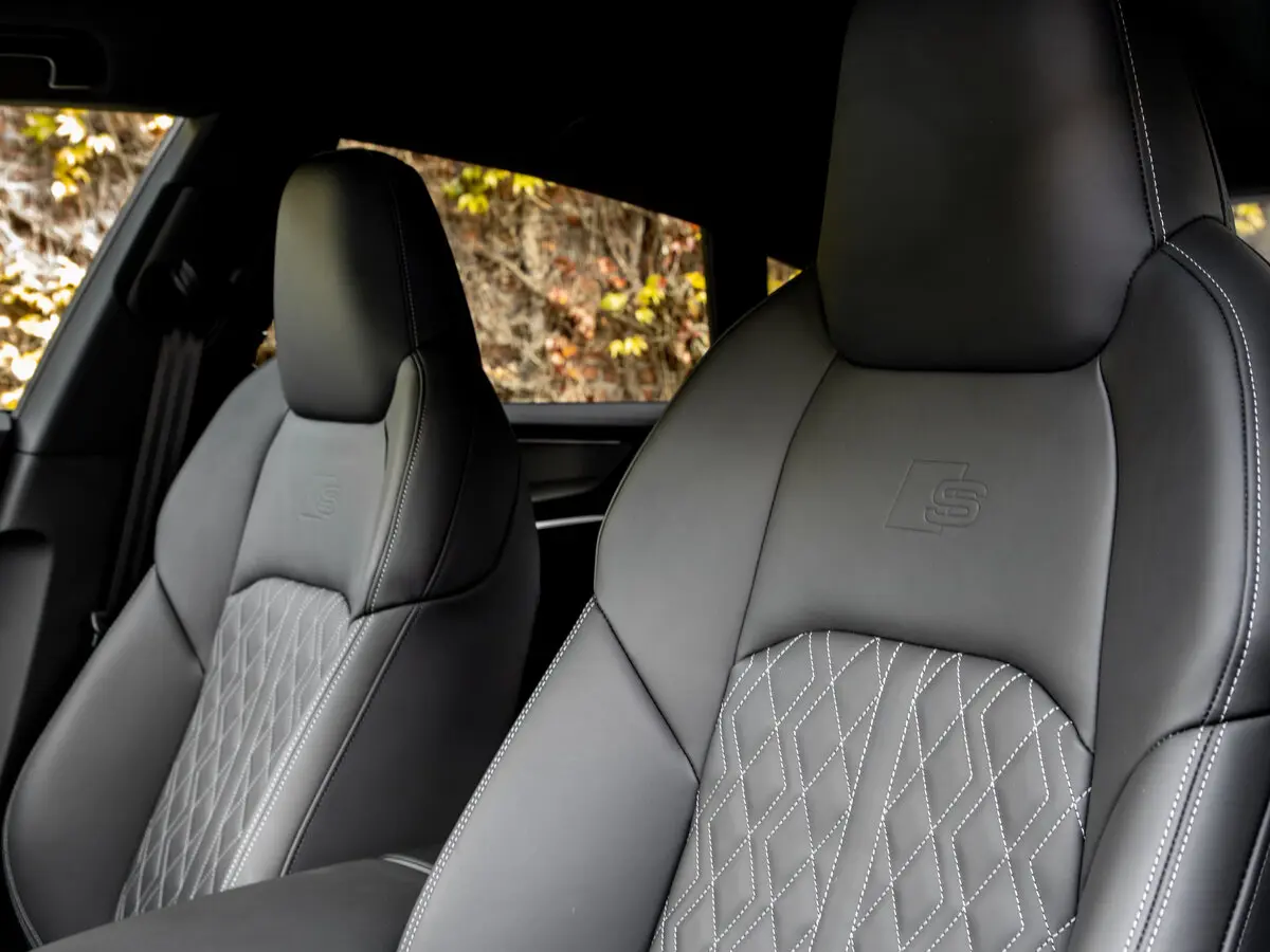 Audi S7 II (4K) Лифтбек Sportback — 照片 14