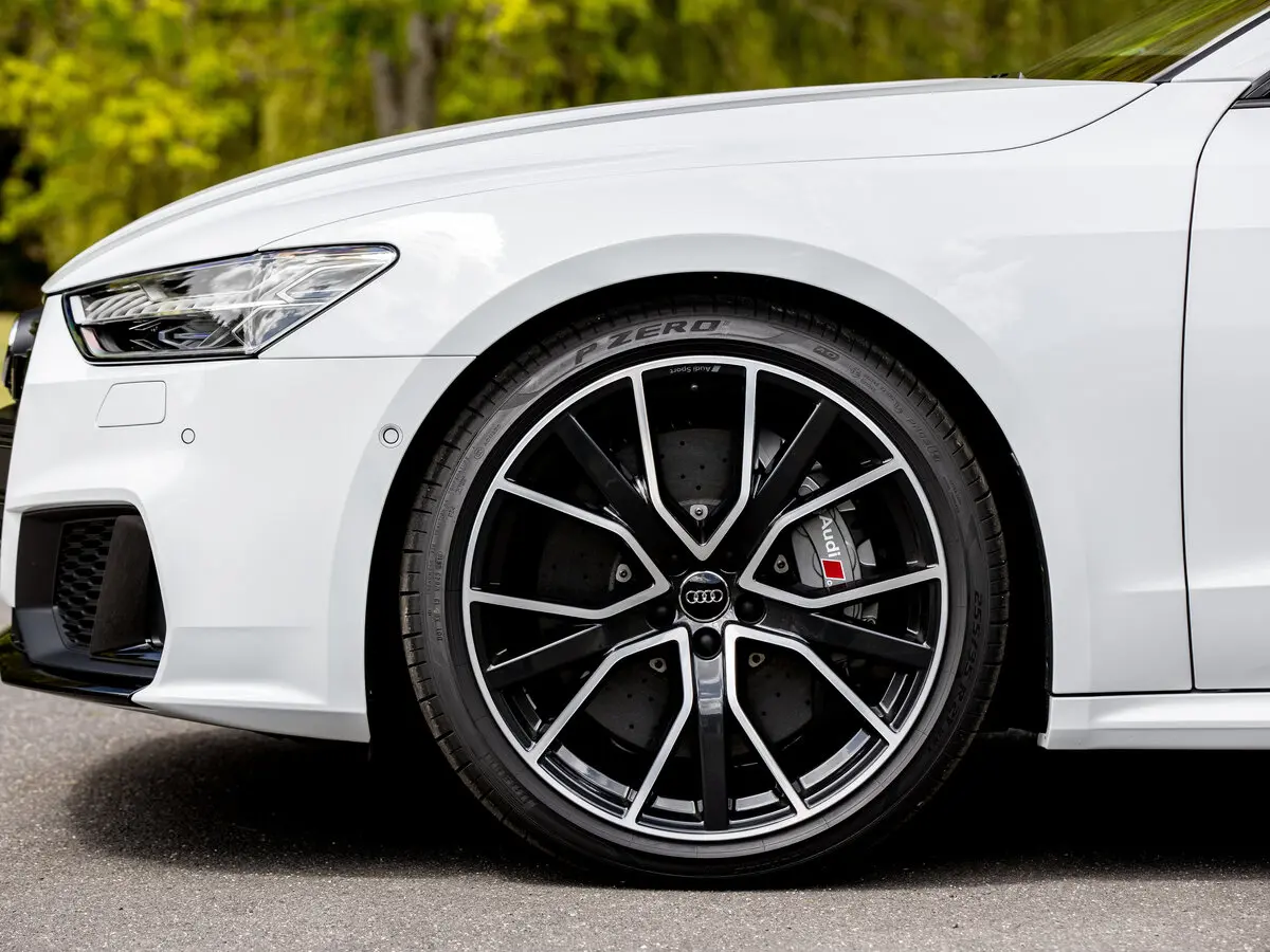Audi S7 II (4K) Лифтбек Sportback — 照片 15