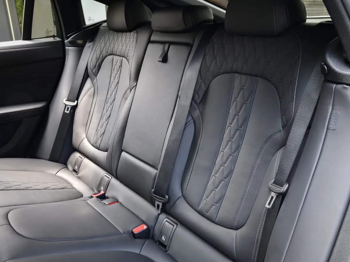 BMW X6 III (G06) Внедорожник 5 дв. — 照片 12