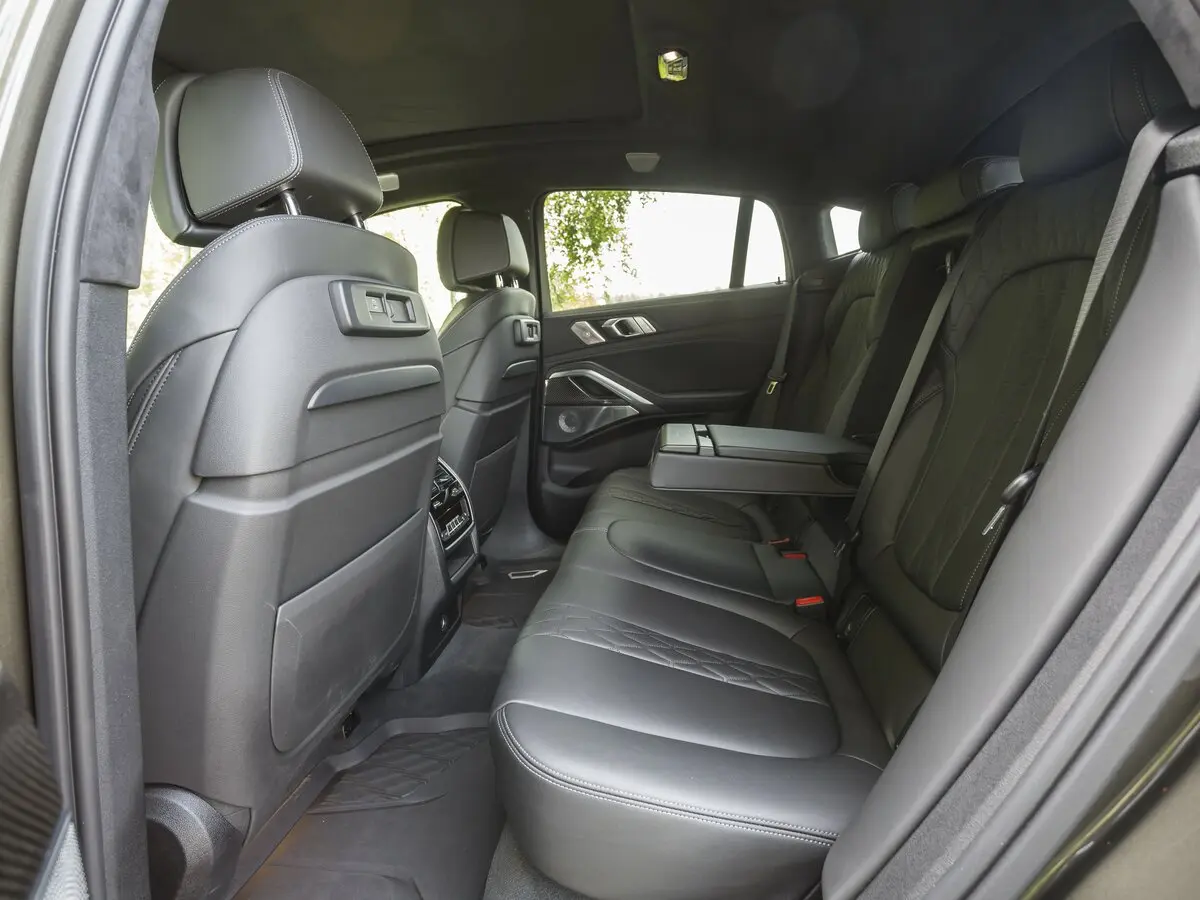 BMW X6 III (G06) Внедорожник 5 дв. — 照片 30