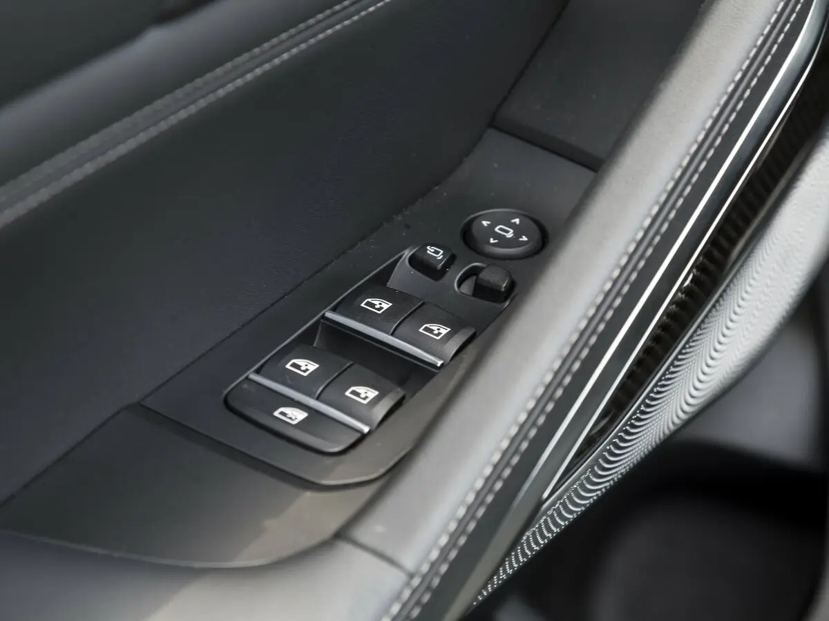 BMW X6 III (G06) Внедорожник 5 дв. — 照片 31