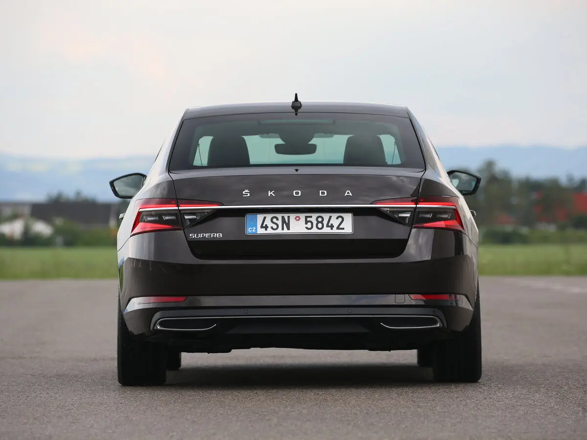 Skoda Superb III Рестайлинг Лифтбек — сүрөт 4