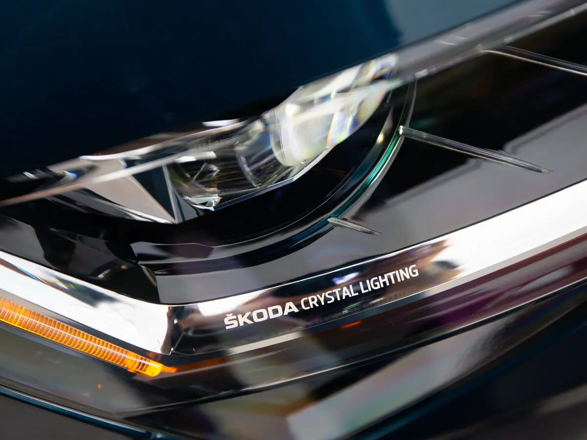 Skoda Superb III Рестайлинг Лифтбек — сүрөт 15