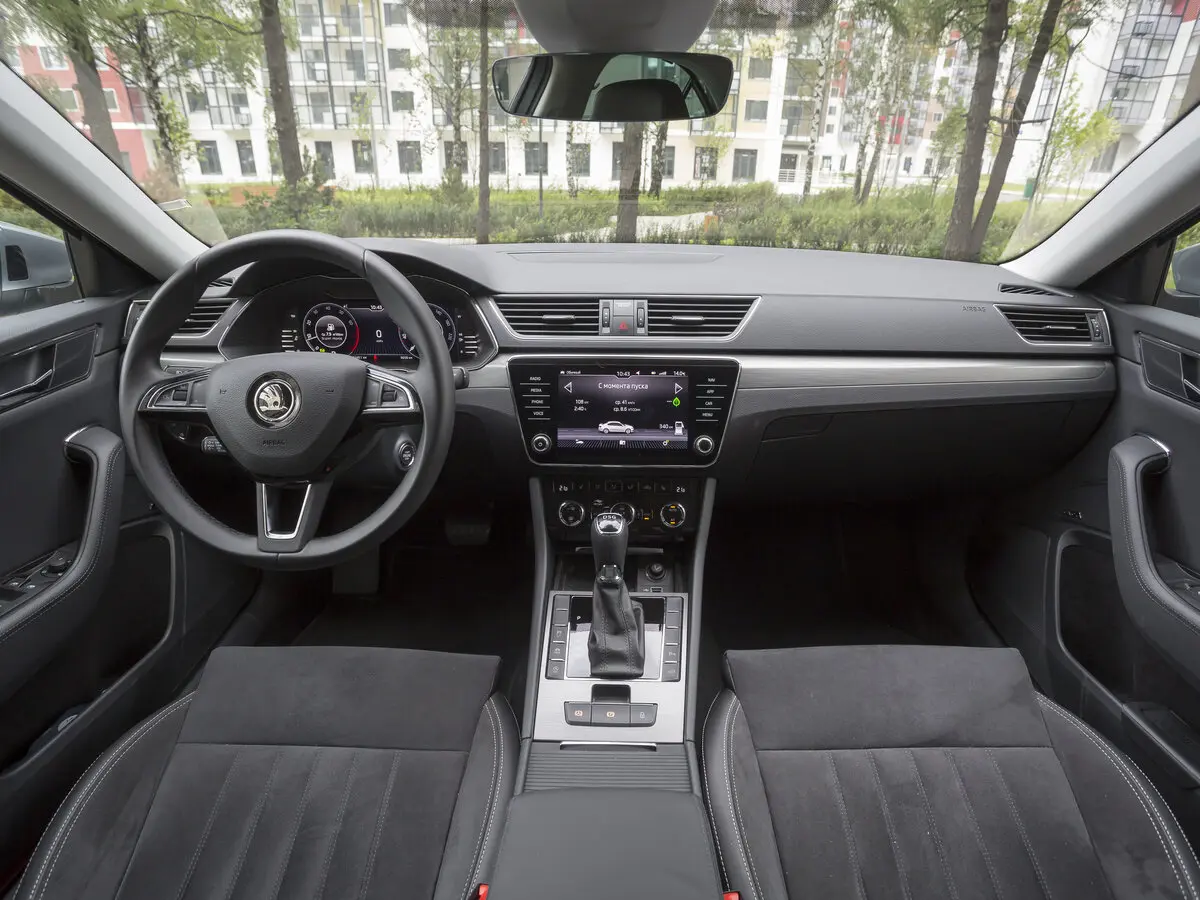 Skoda Superb III Рестайлинг Лифтбек — сүрөт 22