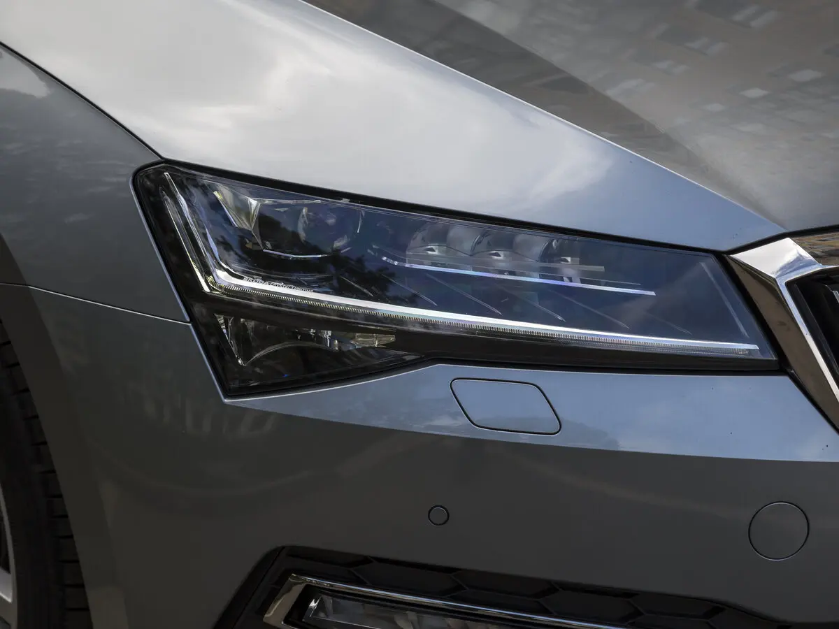 Skoda Superb III Рестайлинг Лифтбек — сүрөт 31