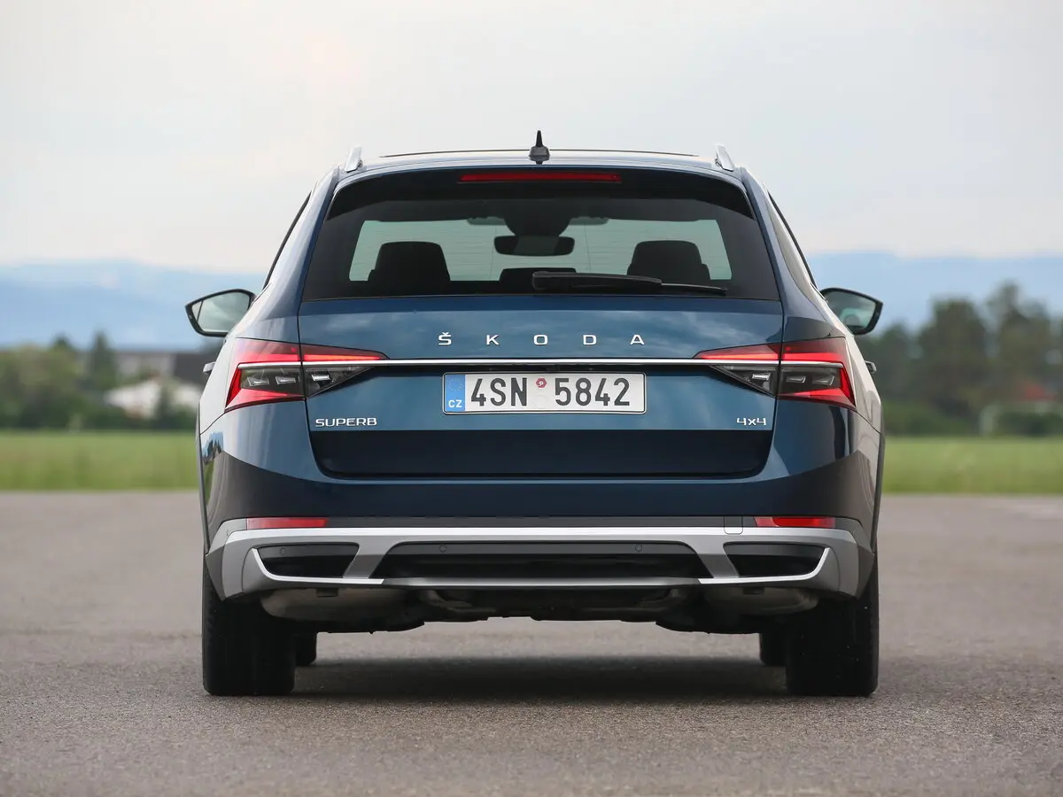 Skoda Superb III Рестайлинг Универсал 5 дв. Scout — сүрөт 4