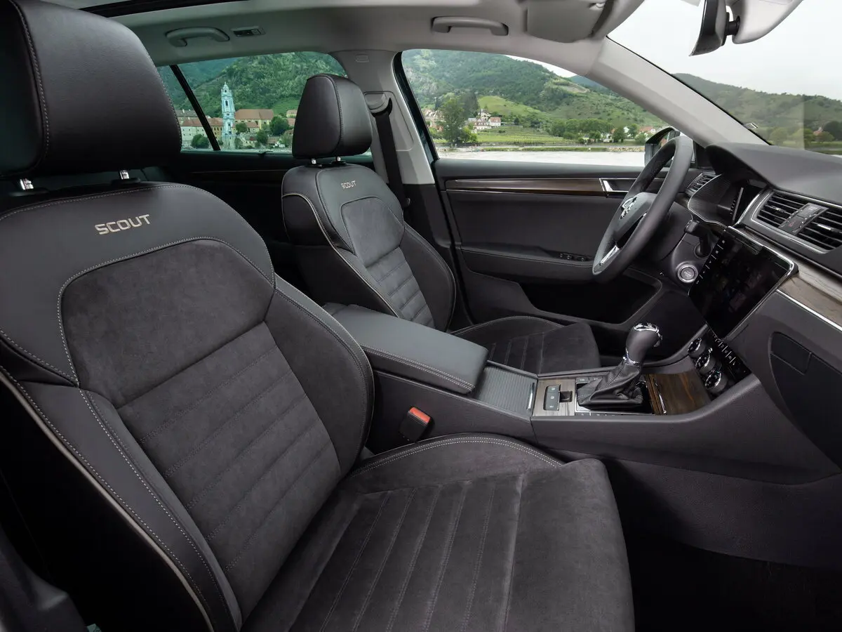Skoda Superb III Рестайлинг Универсал 5 дв. Scout — сүрөт 7