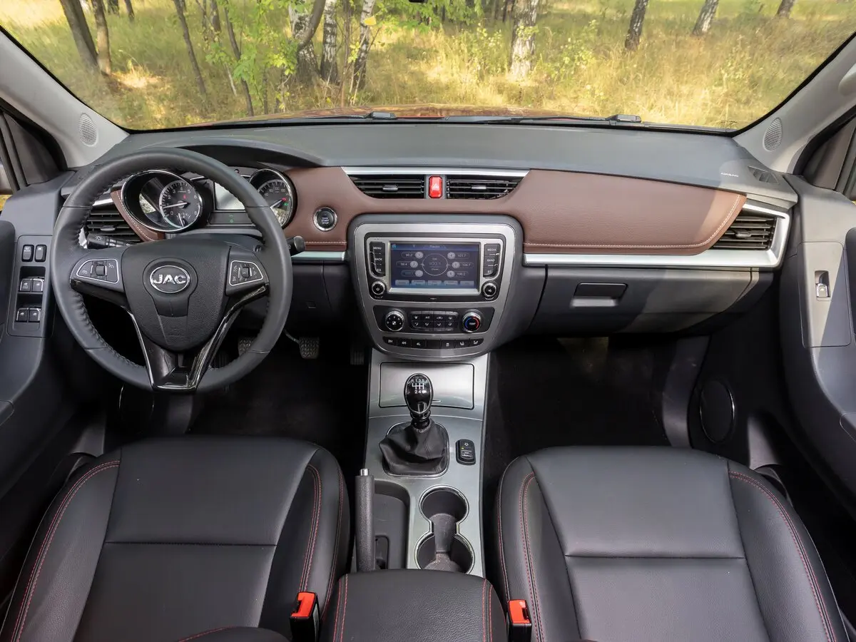 JAC T6 2015 – н.в. Пикап Двойная кабина — сүрөт 19