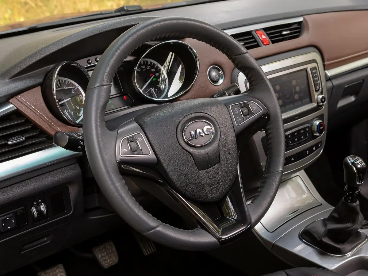 JAC T6 2015 – н.в. Пикап Двойная кабина — сүрөт 23
