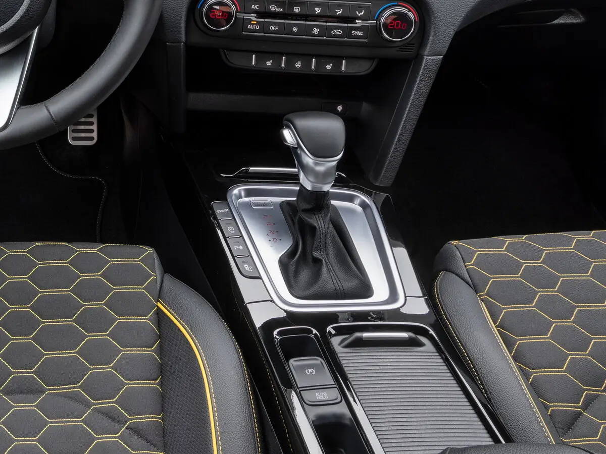 Kia XCeed I Хэтчбек 5 дв. — сүрөт 9