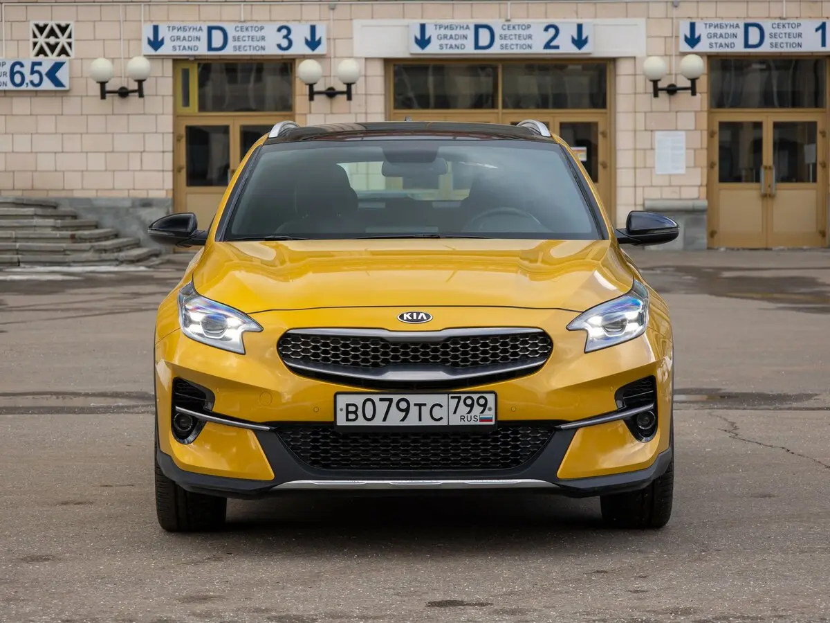 Kia XCeed I Хэтчбек 5 дв. — сүрөт 17