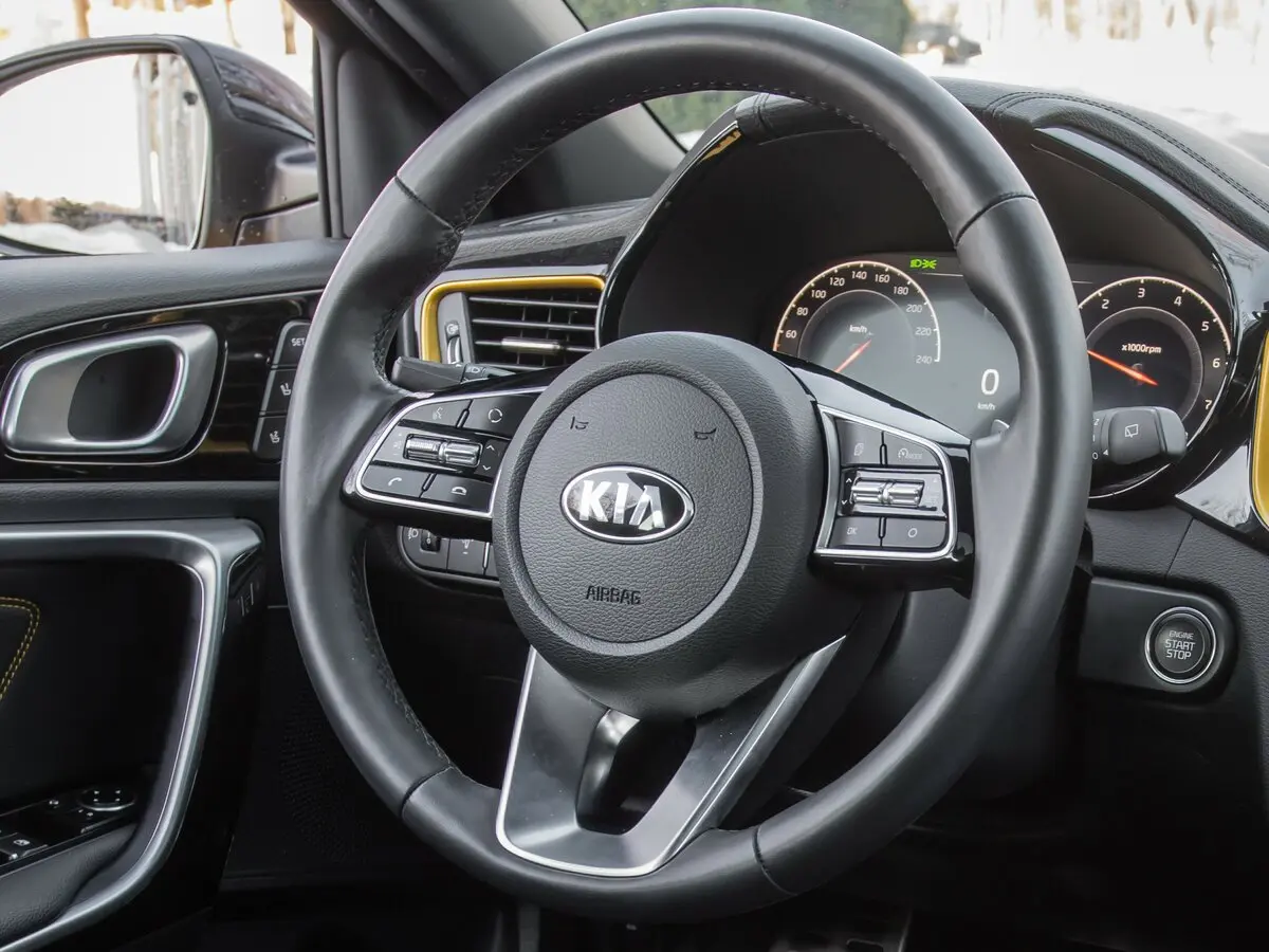 Kia XCeed I Хэтчбек 5 дв. — сүрөт 24
