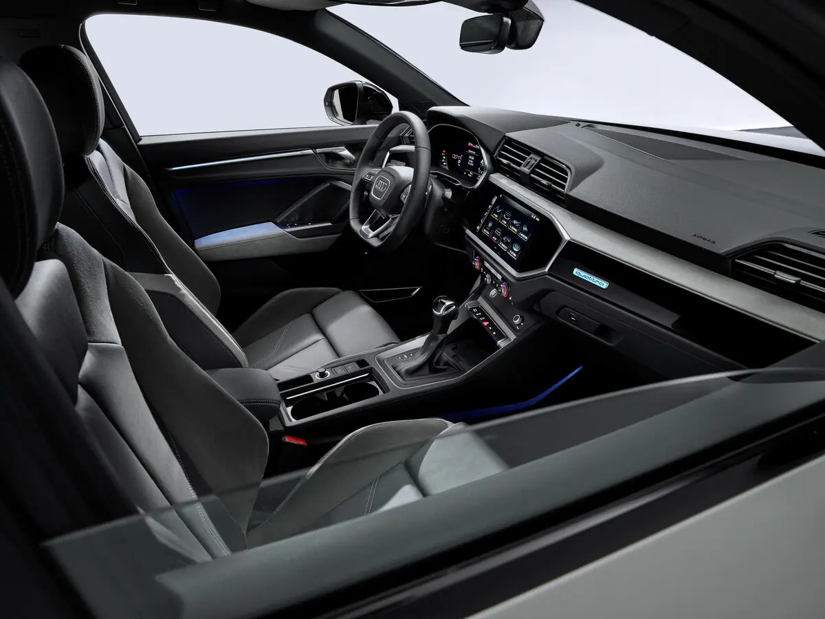 Audi Q3 Sportback II (F3) Внедорожник 5 дв. — сүрөт 7