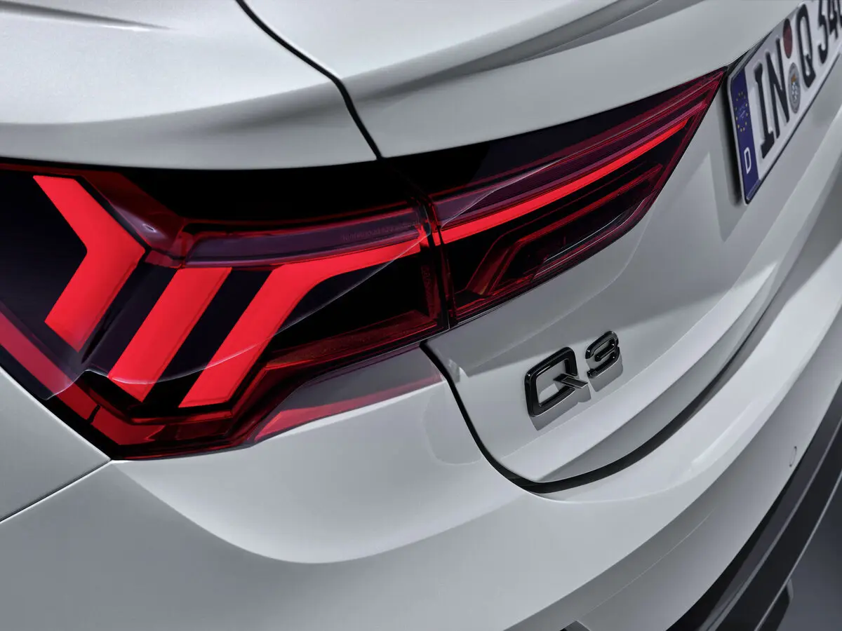 Audi Q3 Sportback II (F3) Внедорожник 5 дв. — сүрөт 13