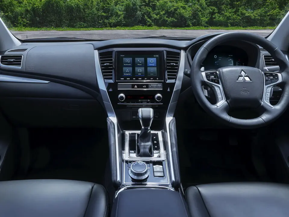 Mitsubishi Pajero Sport III Рестайлинг Внедорожник 5 дв. — фото 6
