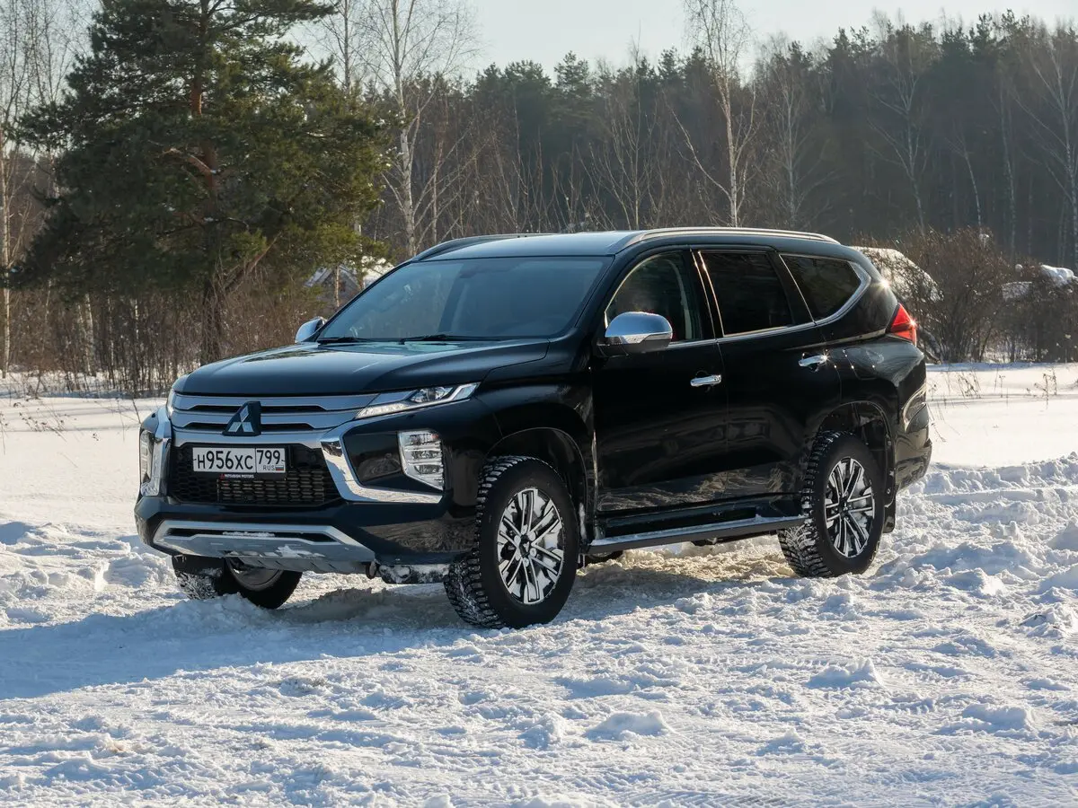 Mitsubishi Pajero Sport III Рестайлинг Внедорожник 5 дв. — фото 18