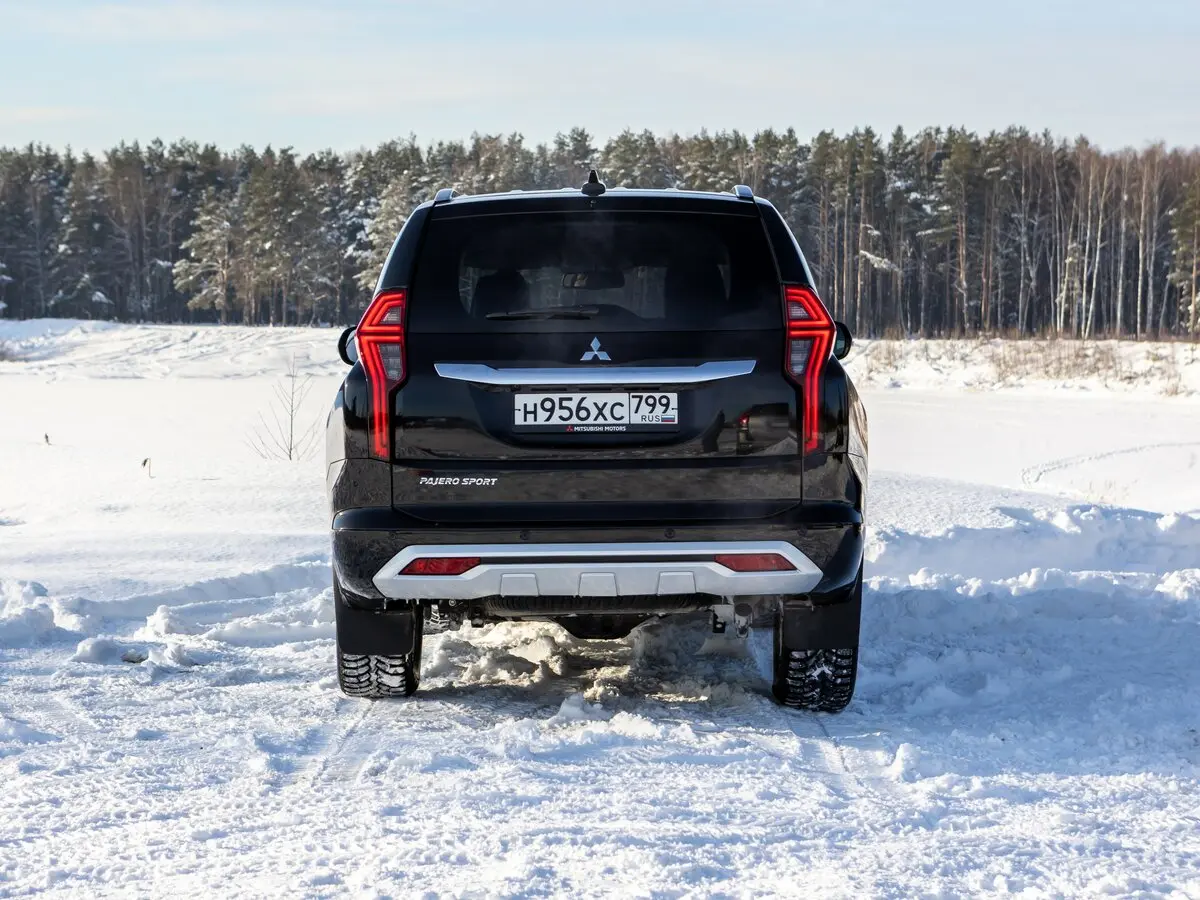 Mitsubishi Pajero Sport III Рестайлинг Внедорожник 5 дв. — фото 21