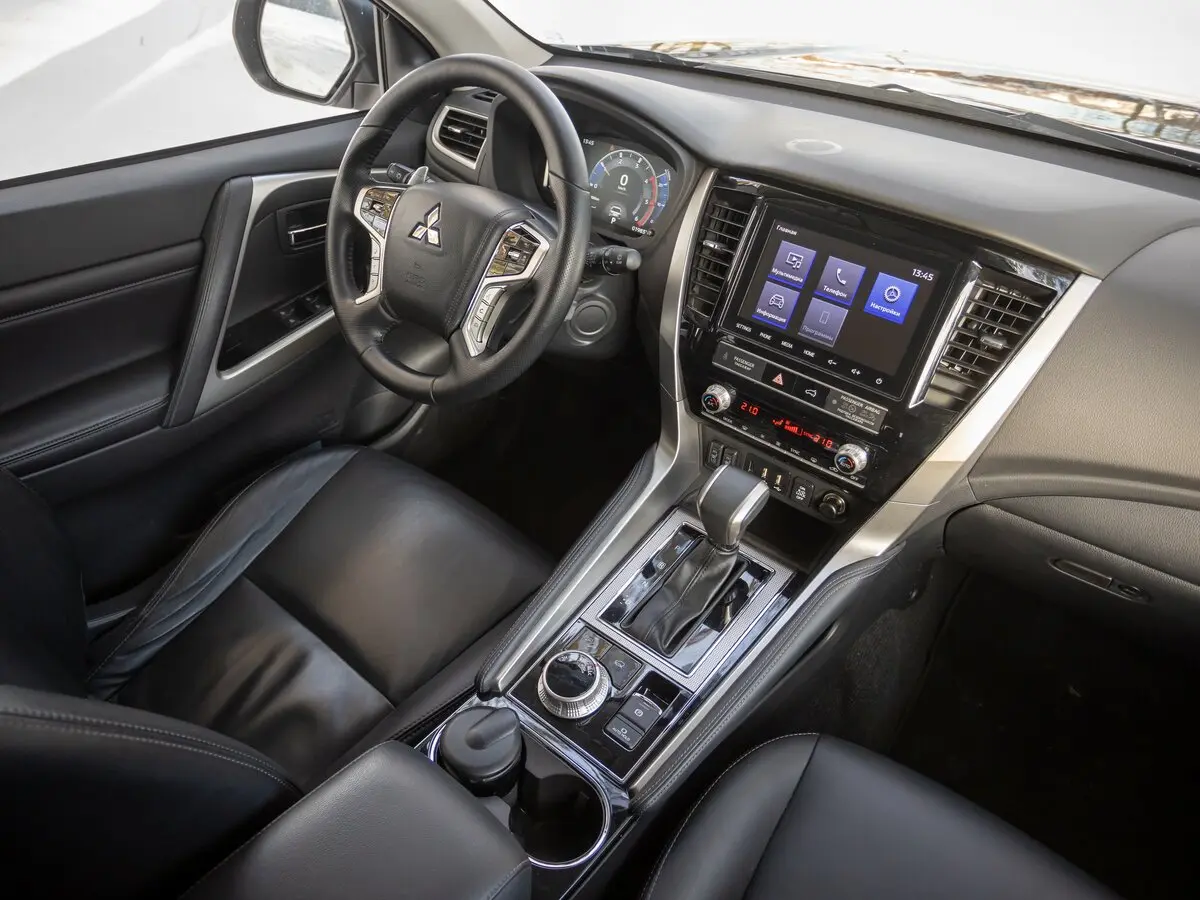 Mitsubishi Pajero Sport III Рестайлинг Внедорожник 5 дв. — фото 23