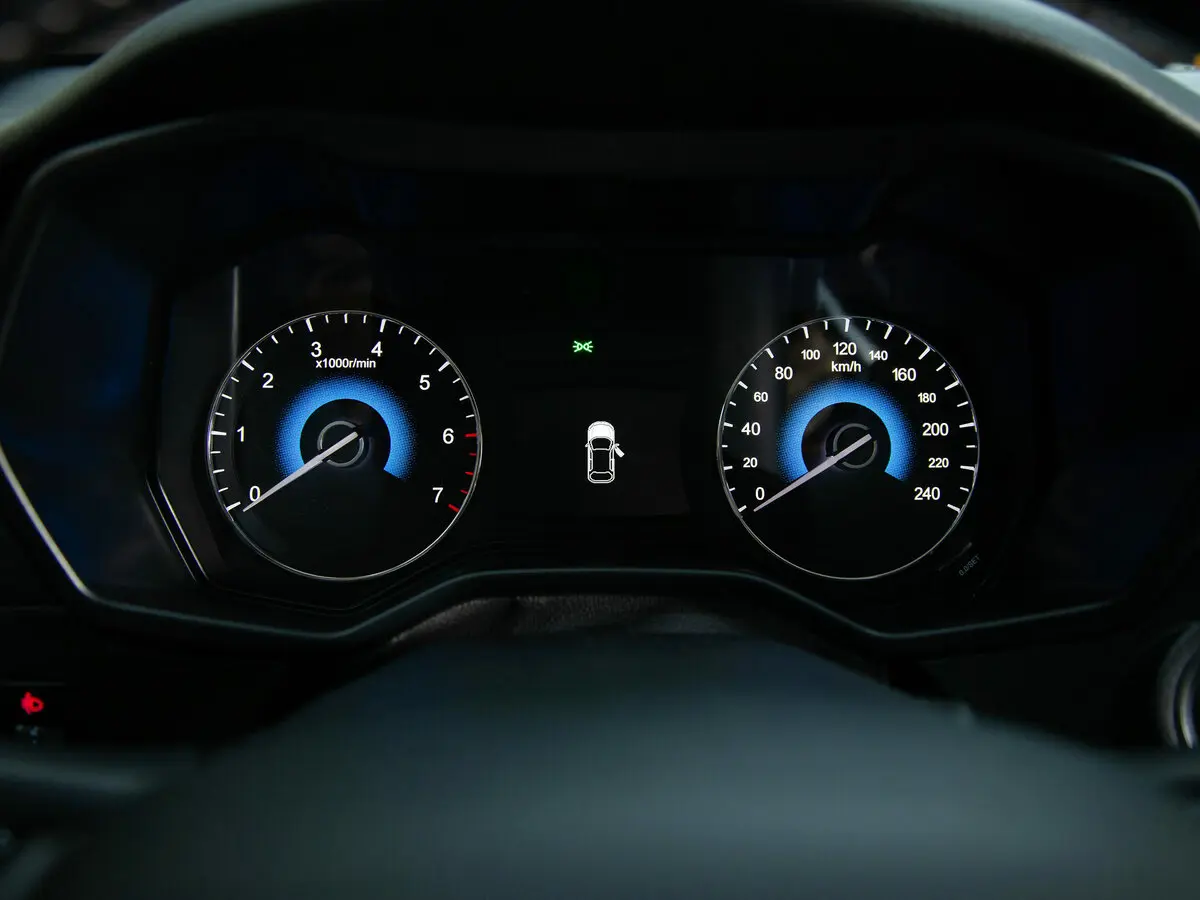 Dongfeng 580 I Внедорожник 5 дв. — сүрөт 9