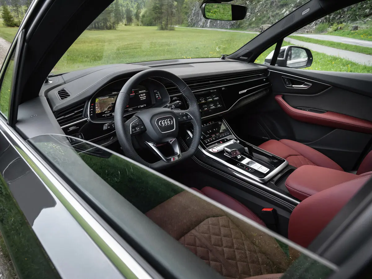 Audi SQ7 I (4M) Рестайлинг Внедорожник 5 дв. — сүрөт 10
