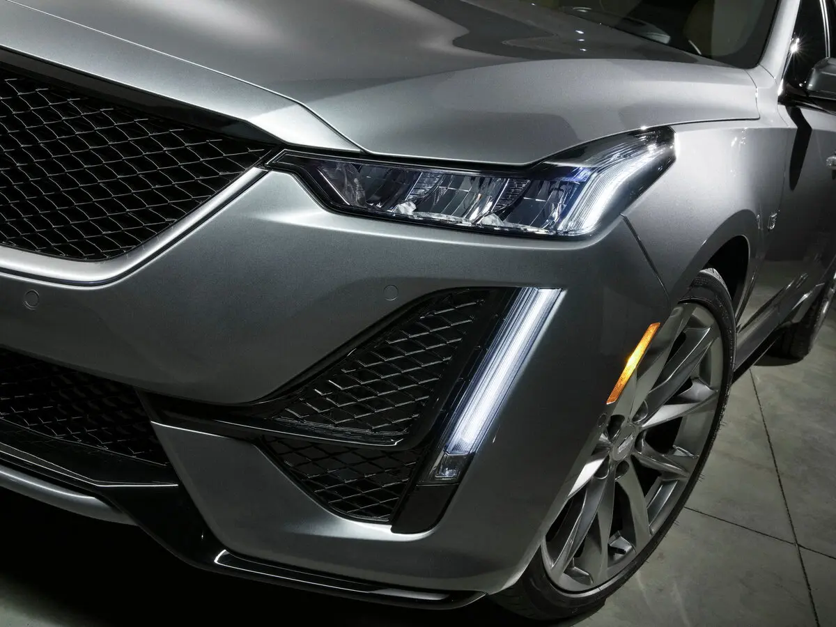 Cadillac CT5 I Седан — сүрөт 11