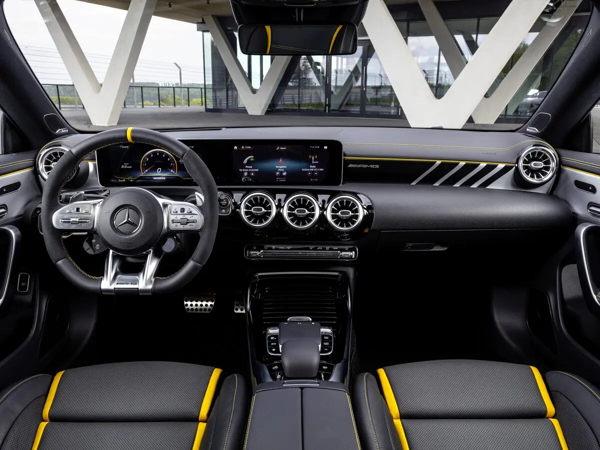 Mercedes-Benz CLA AMG II (C118, X118) Седан — 照片 6