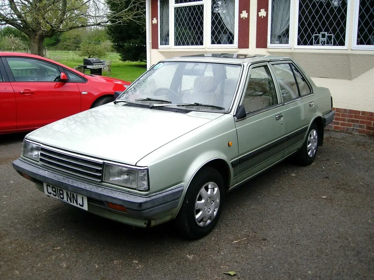 Nissan Sentra I (B11) Седан — сүрөт 3