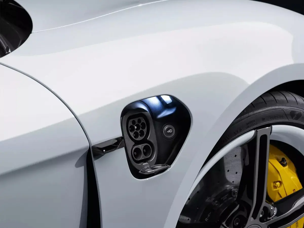 Porsche Taycan I Седан — сүрөт 12