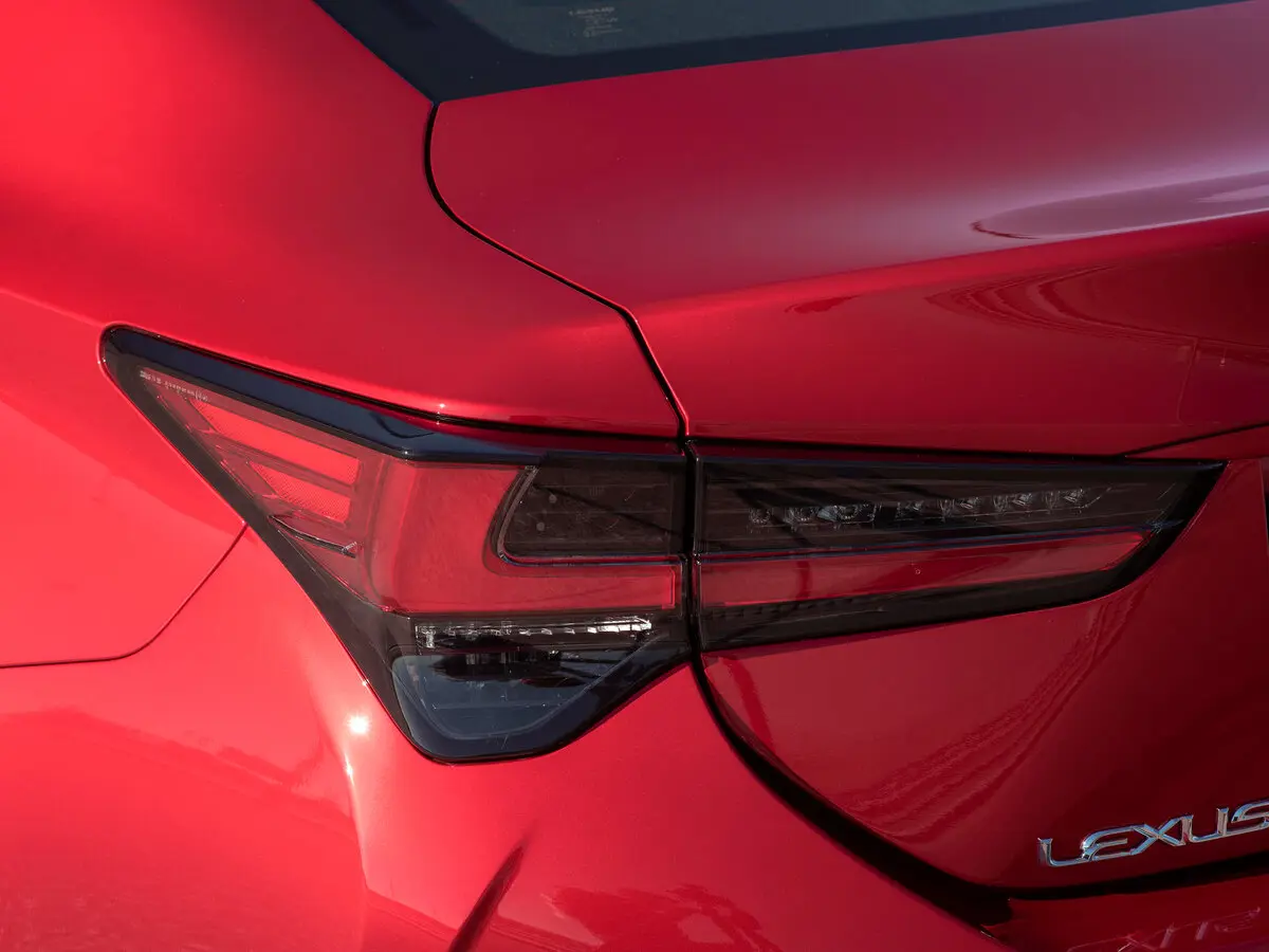 Lexus RC I Рестайлинг Купе — сүрөт 15