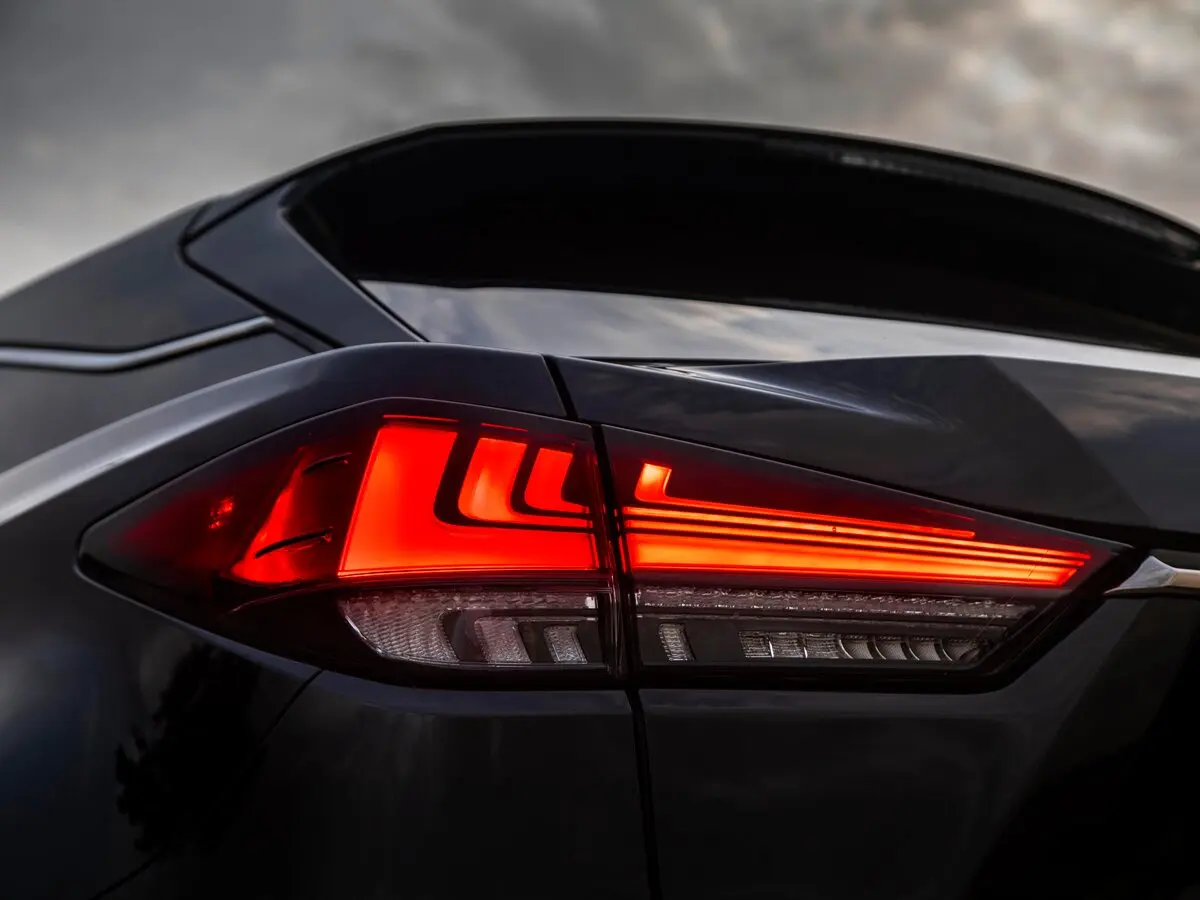 Lexus RX IV Рестайлинг Внедорожник 5 дв. — фото 14