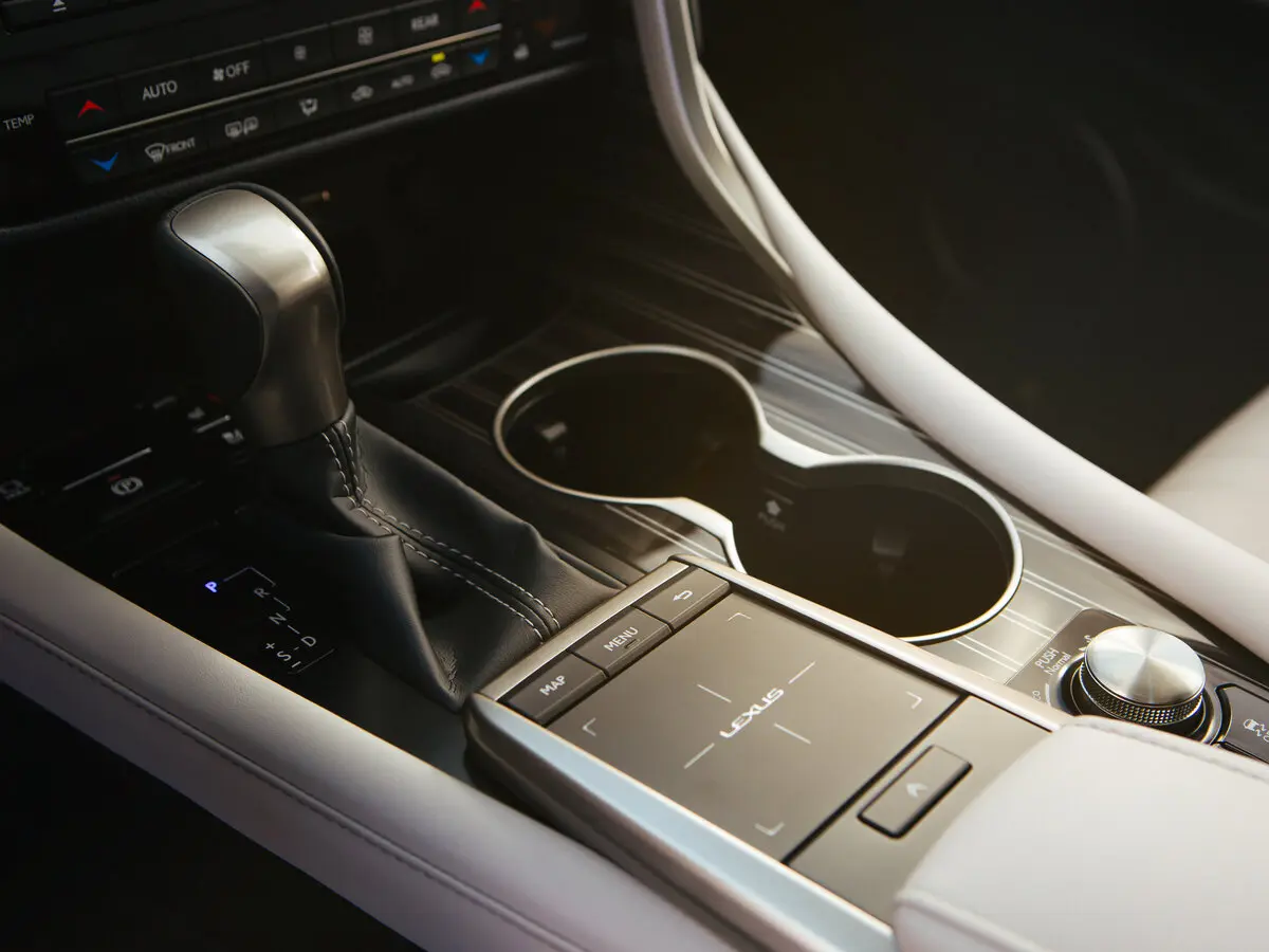 Lexus RX IV Рестайлинг Внедорожник 5 дв. L — фото 12