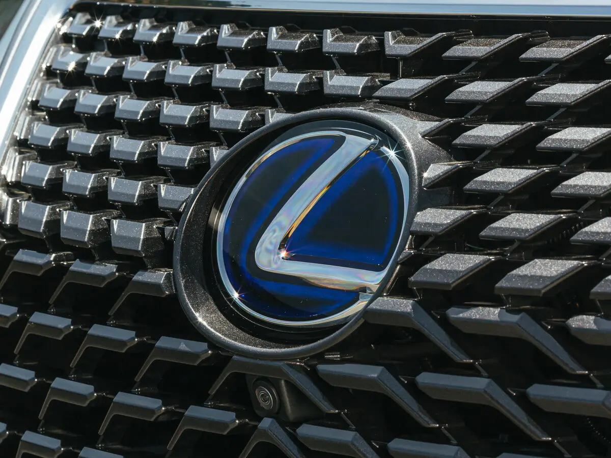 Lexus RX IV Рестайлинг Внедорожник 5 дв. L — фото 17