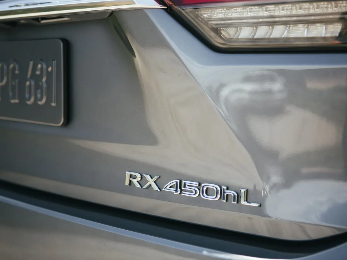 Lexus RX IV Рестайлинг Внедорожник 5 дв. L — фото 18