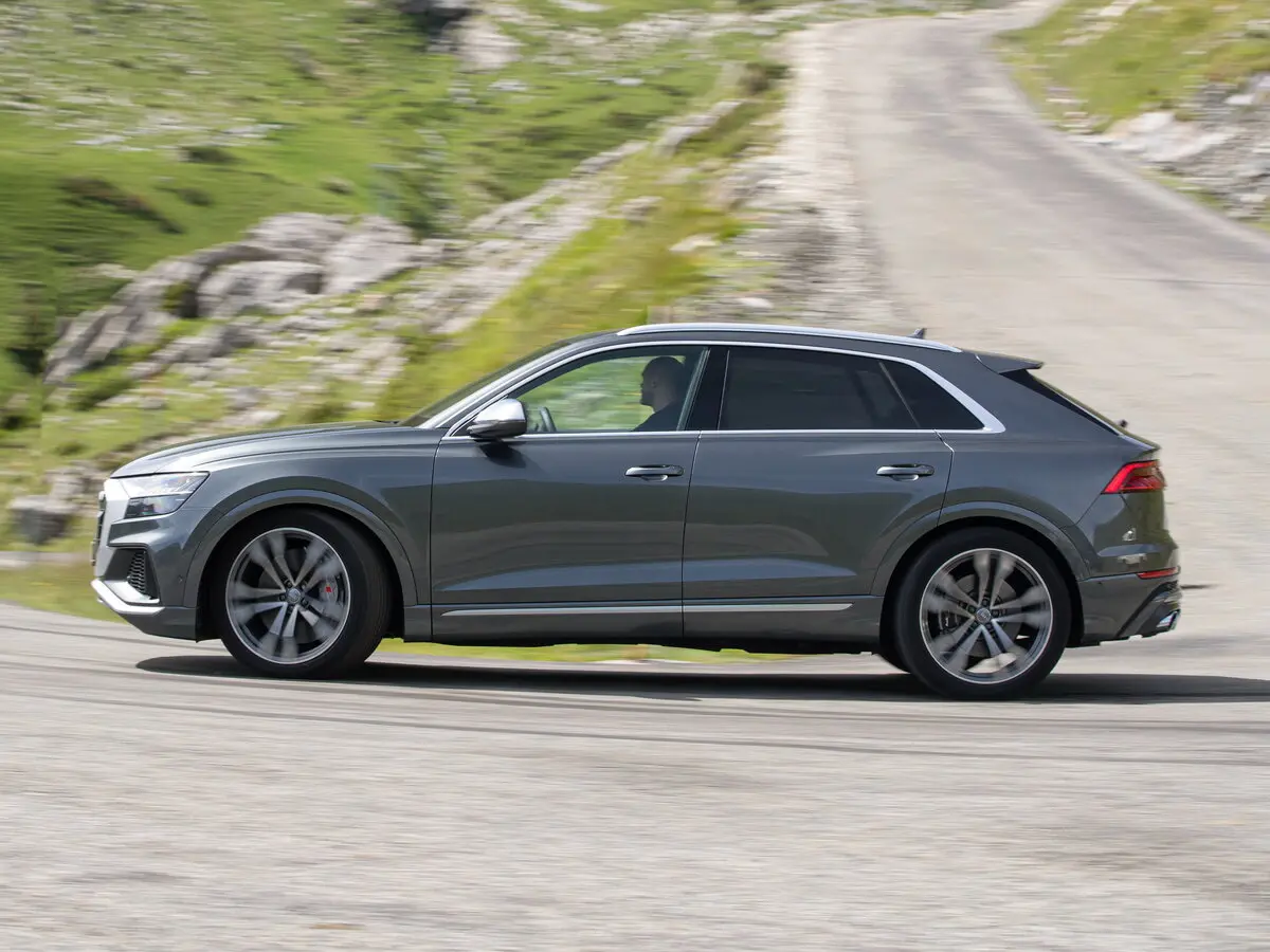 Audi SQ8 I (4M) Внедорожник 5 дв. — сүрөт 2