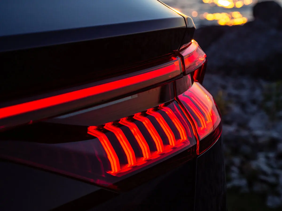 Audi SQ8 I (4M) Внедорожник 5 дв. — сүрөт 16