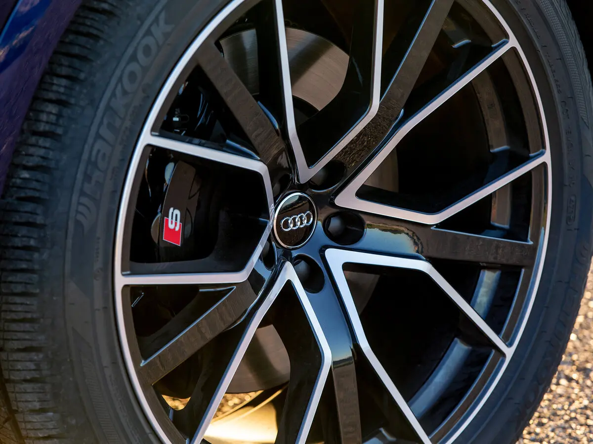 Audi SQ8 I (4M) Внедорожник 5 дв. — сүрөт 19