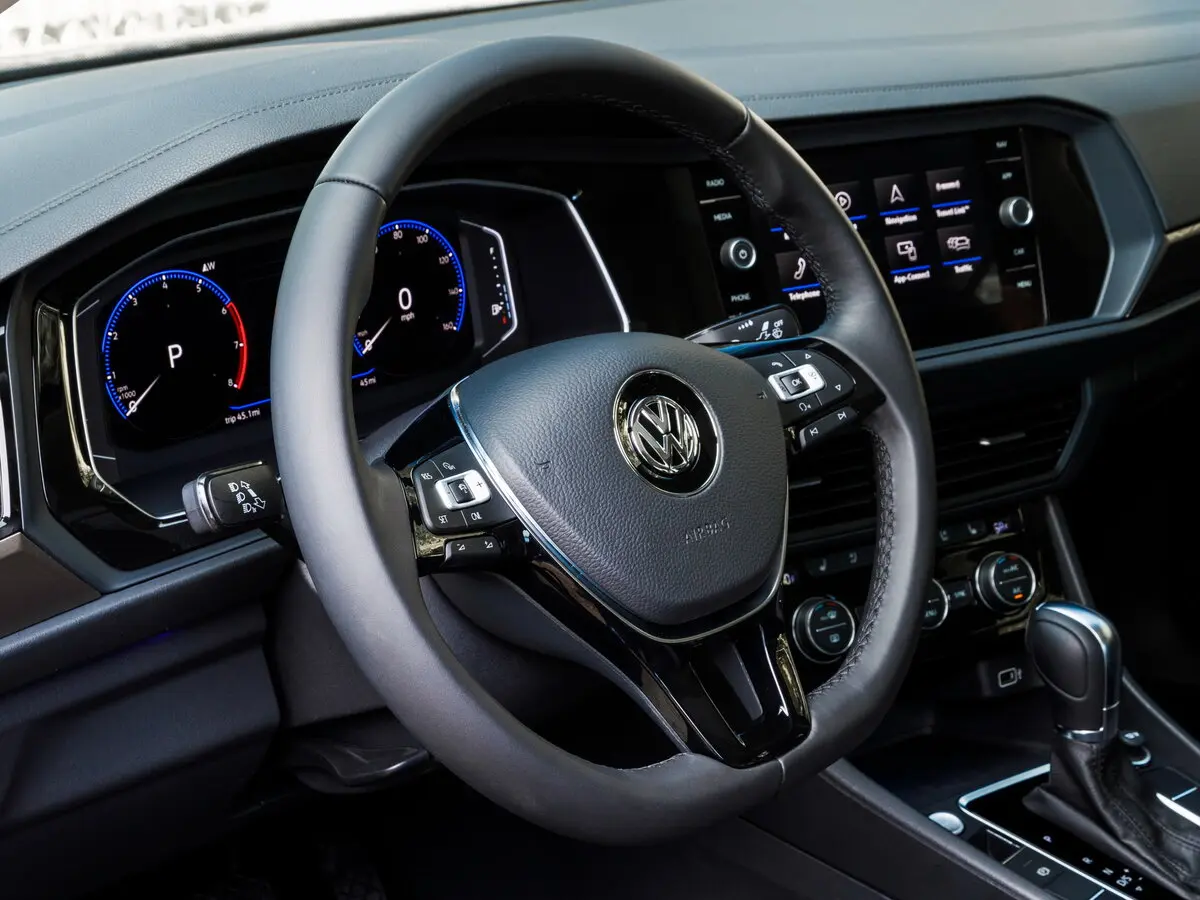 Volkswagen Jetta VII Седан — фото 10