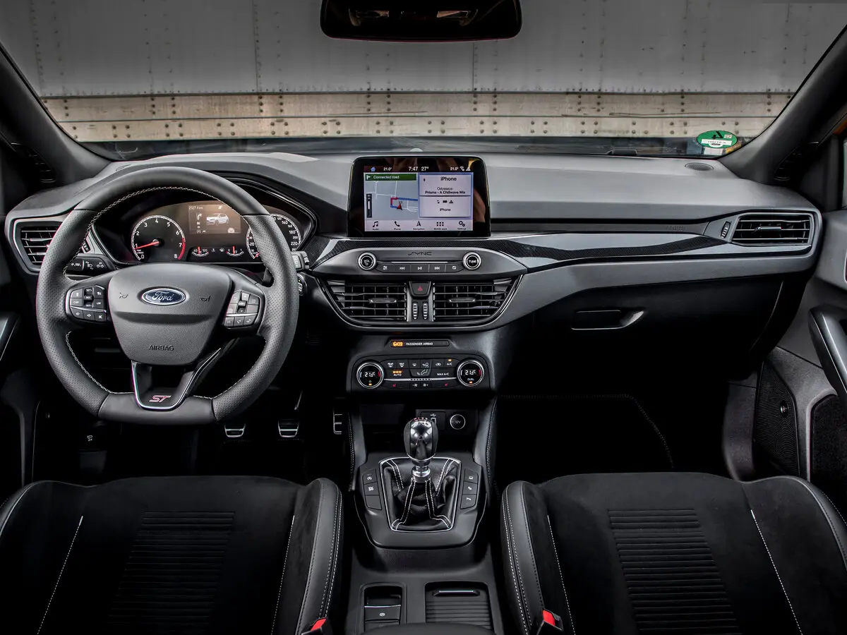 Ford Focus ST IV Хэтчбек 5 дв. — сүрөт 6