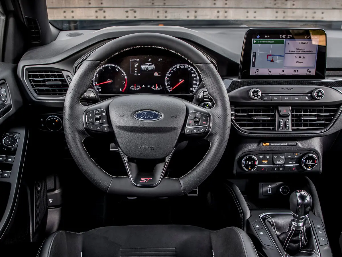 Ford Focus ST IV Хэтчбек 5 дв. — сүрөт 9