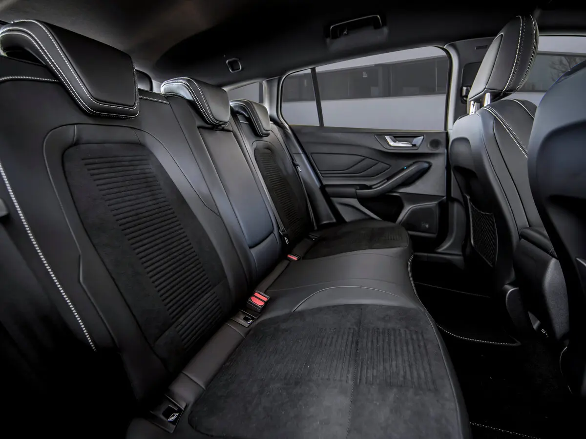 Ford Focus ST IV Универсал 5 дв. — сүрөт 10