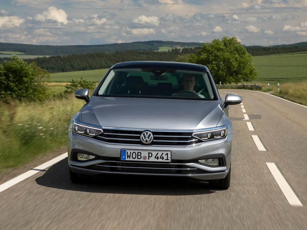 Volkswagen Passat B8 Рестайлинг Седан — фото 3