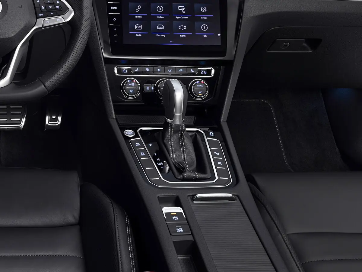 Volkswagen Passat B8 Рестайлинг Седан — фото 11