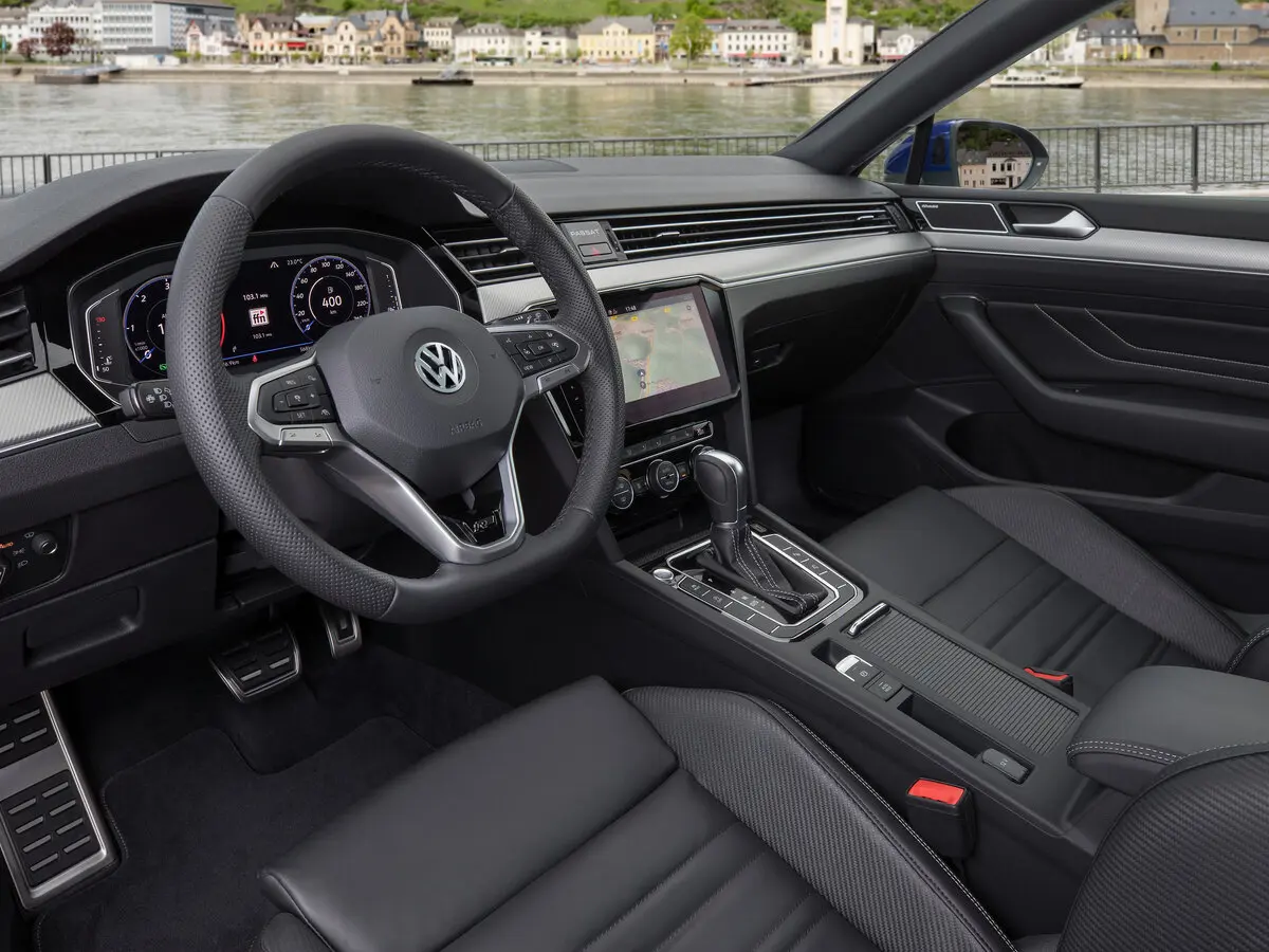 Volkswagen Passat B8 Рестайлинг Универсал 5 дв. — фото 8
