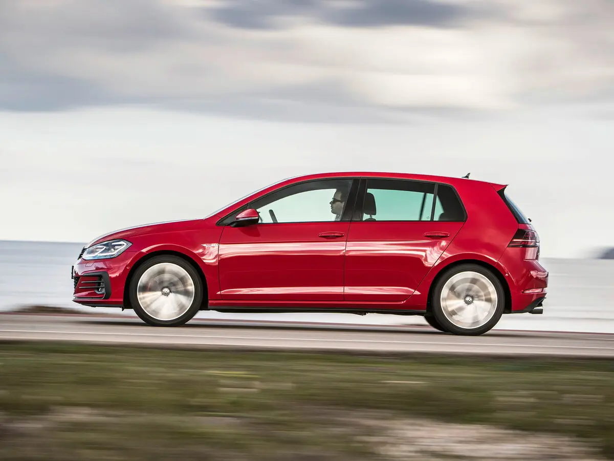 Volkswagen Golf GTI VII Рестайлинг Хэтчбек 5 дв. — сүрөт 2