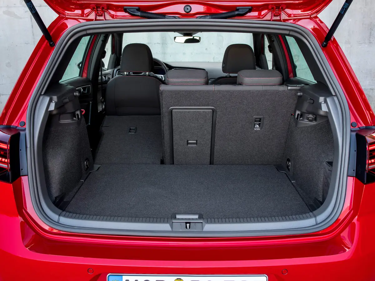 Volkswagen Golf GTI VII Рестайлинг Хэтчбек 5 дв. — сүрөт 11