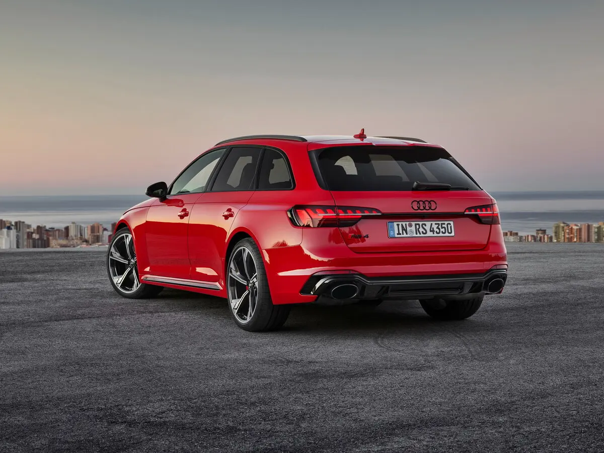 Audi RS 4 IV (B9) Рестайлинг Универсал 5 дв. — 照片 5