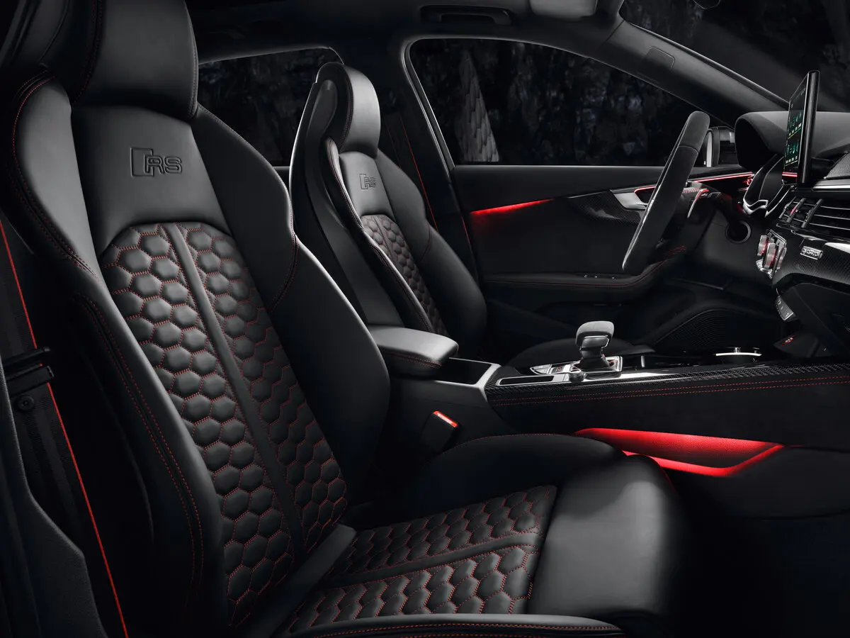 Audi RS 4 IV (B9) Рестайлинг Универсал 5 дв. — 照片 7