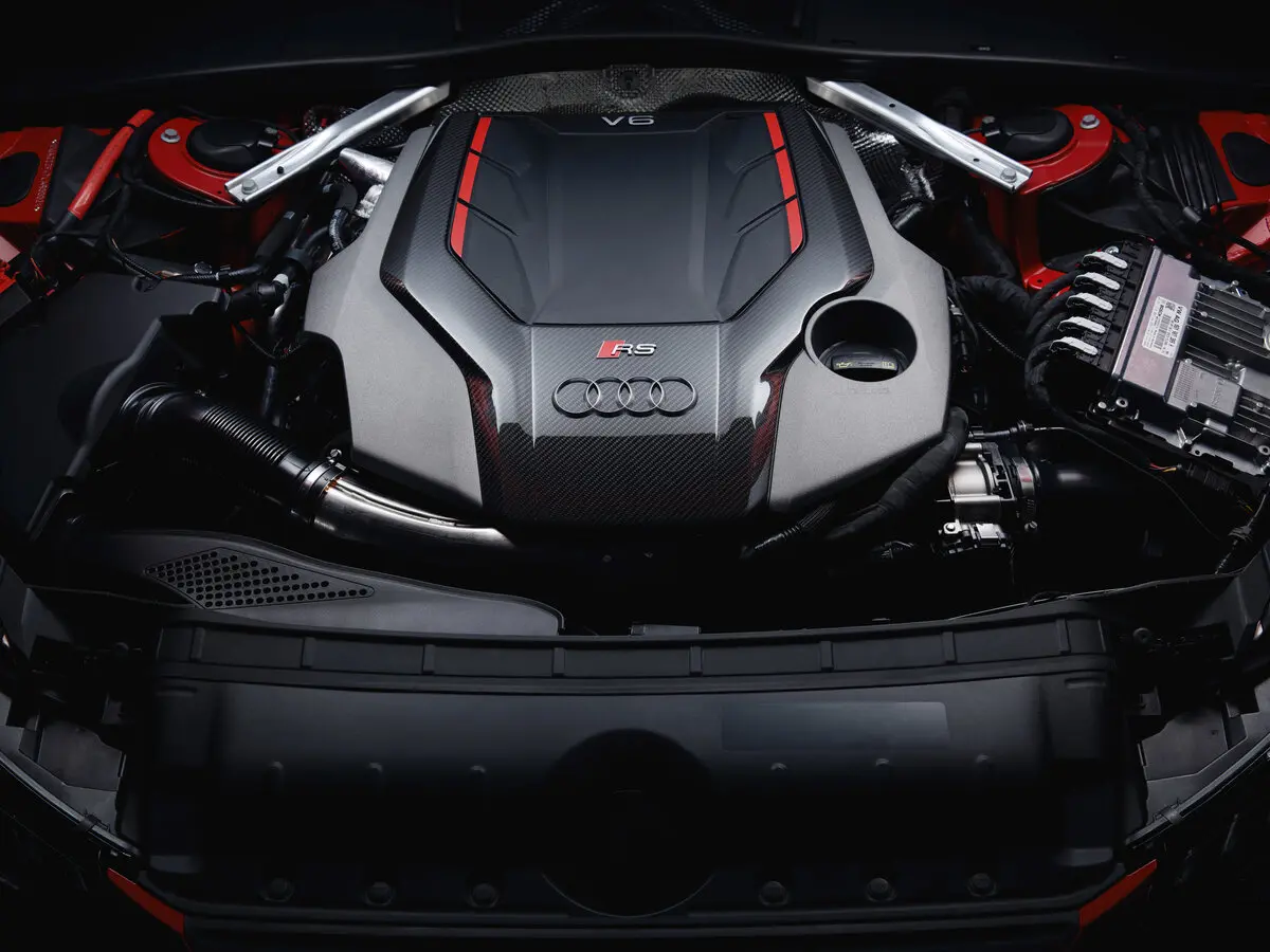 Audi RS 4 IV (B9) Рестайлинг Универсал 5 дв. — 照片 13